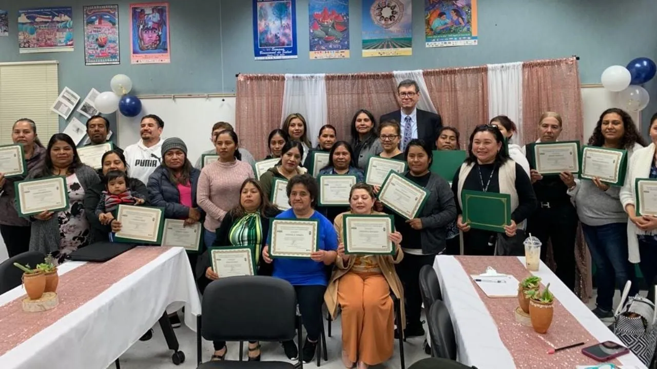 INEA alfabetiza a más de 3 mil migrantes mexicanos que residen en el extranjero