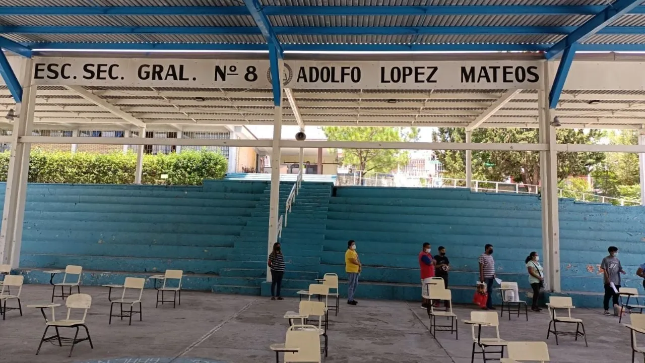 Exalumno ataca a subdirector de secundaria en Saltillo; se encuentra detenido