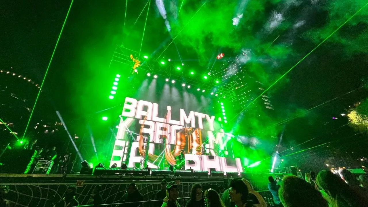 Así se vive la “Fiesta Electrónica más Grande del Mundo” en la CDMX (Videos)