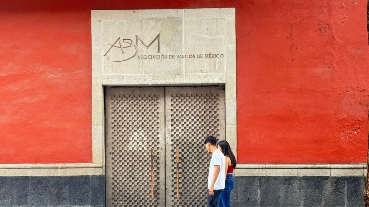 Banca mexicana acudirá a EU; busca dar carpetazo al caso de narcolavado contra CIBanco e Intercam