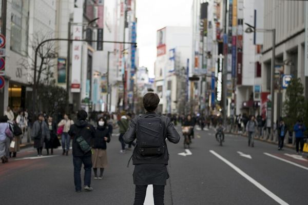 Nombran un Ministro de la Soledad en Japón, por suicidios.