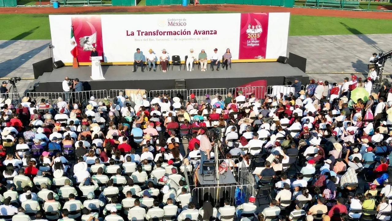 “Ahora los tres Poderes responden al pueblo”: Sheinbaum