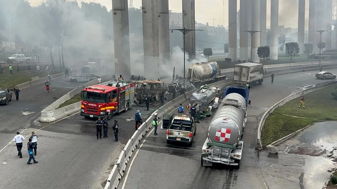 Sube a 20 el número de personas muertas por la explosión de pipa de gas en Iztapalapa