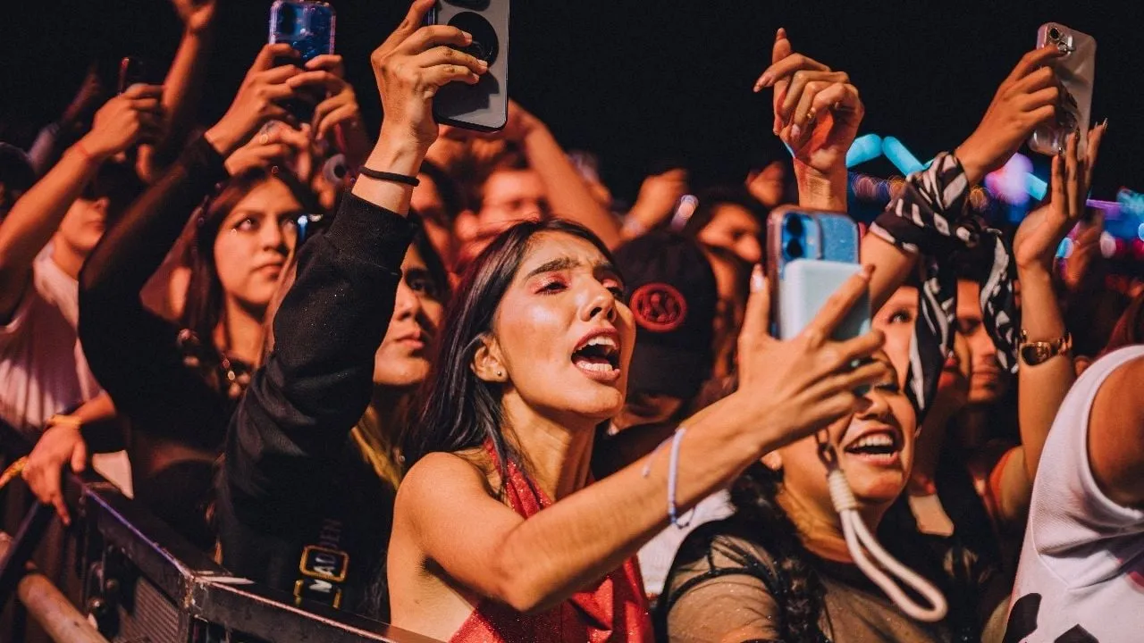 Flow Fest día 1: Una generación que graba todo para justificar el gasto